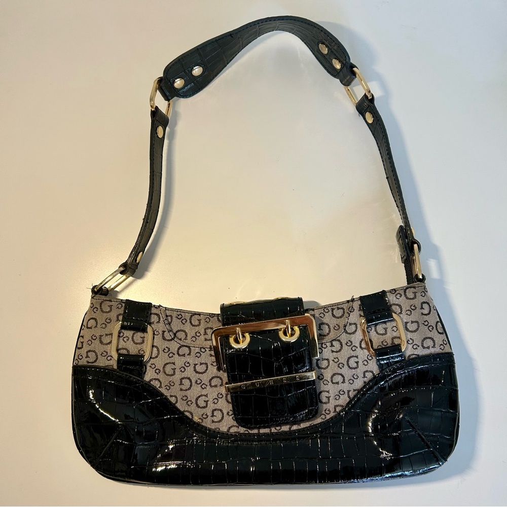Vintage Guess shoulder bag Y2K black Stud crocodile skin pattern patent leather